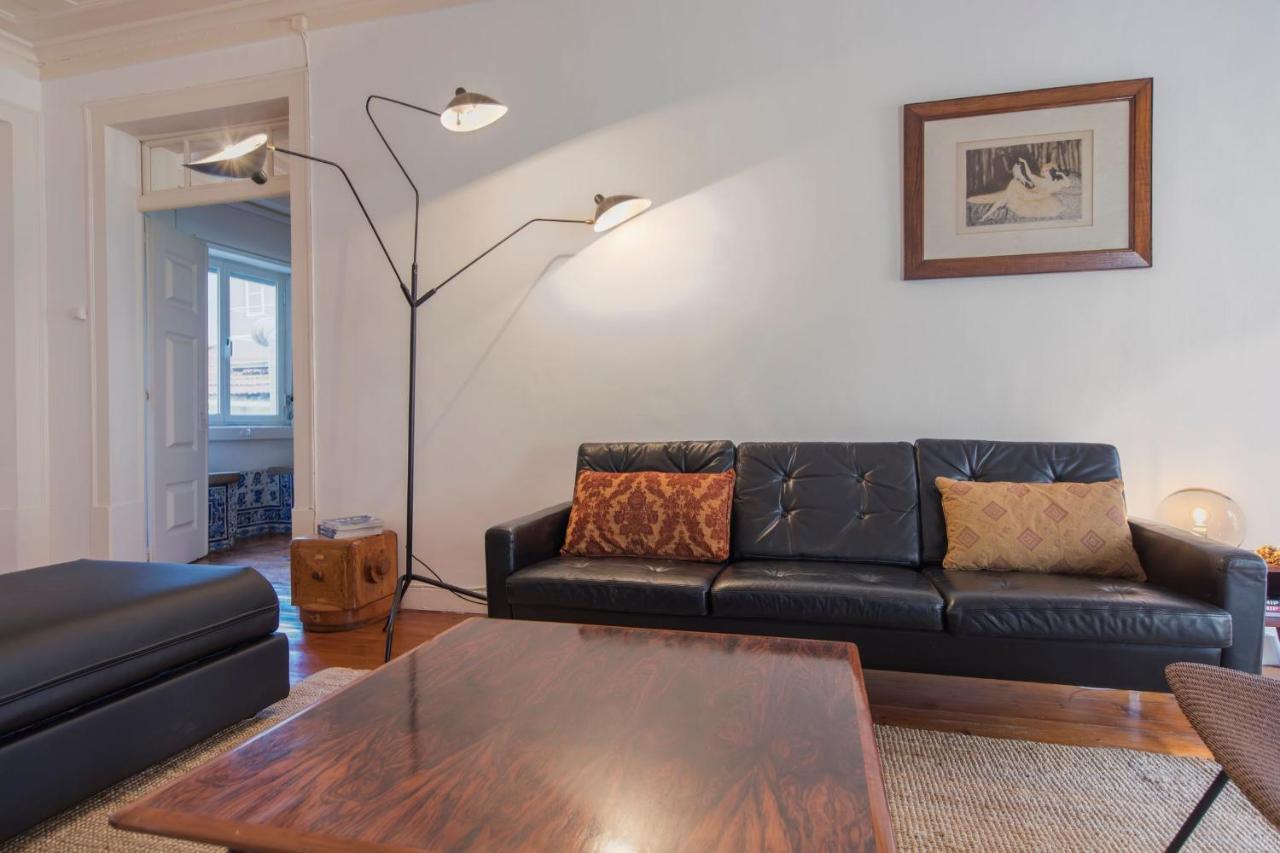 Lovelystay - Chiado 2 Bedroom Charm! Lisbon Exterior photo
