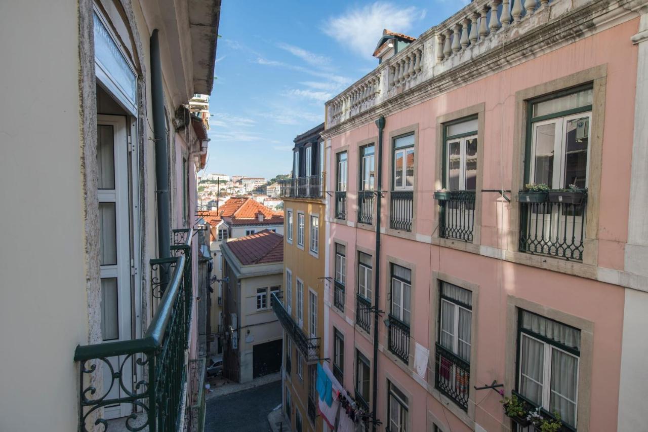 Lovelystay - Chiado 2 Bedroom Charm! Lisbon Exterior photo