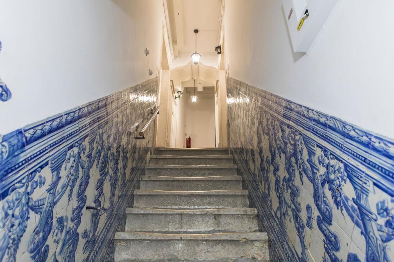 Lovelystay - Chiado 2 Bedroom Charm! Lisbon Exterior photo